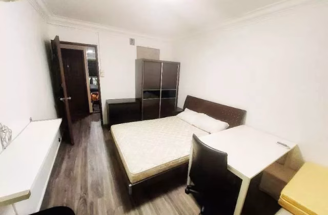 单间出租 • 西部集水区 • 236 Tampines Street 21 • S$1300 • 4房(3臥室) • 普通房
