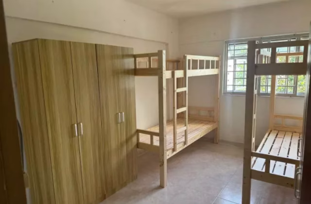 单间出租 • 乌节 • 113 Ang Mo Kio Avenue 4 • S$350 • 3房(2臥室) • 床位出租