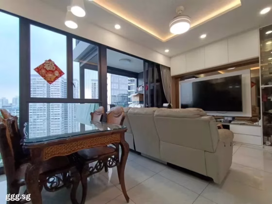 单间出租 • 马林百列 •  Gem Residences • S$2000 • 共管公寓 • 主人房 照片