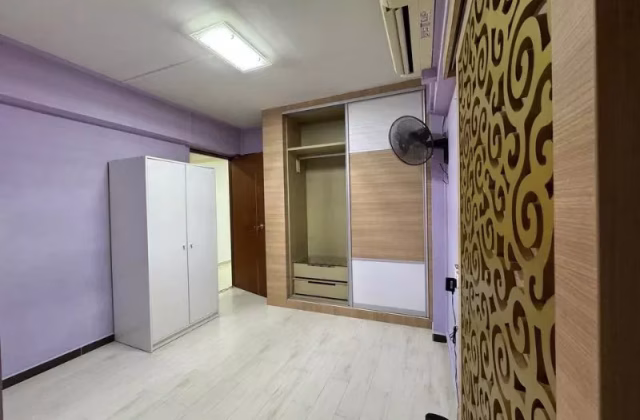 单间出租 • 武吉班让 • 712 Clementi West Street 2 • S$1000 • 3房(2臥室) • 普通房