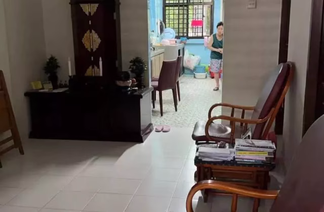 单间出租 • 马林百列 • 85A Lorong 4 Toa Payoh • S$750 • 3房(2臥室) • 普通房