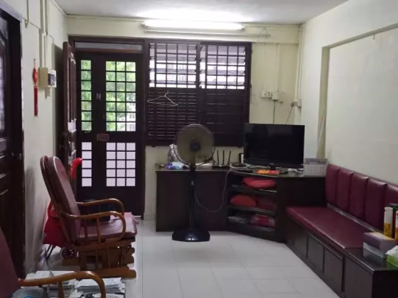 单间出租 • 马林百列 • 85A Lorong 4 Toa Payoh • S$750 • 3房(2臥室) • 普通房 照片