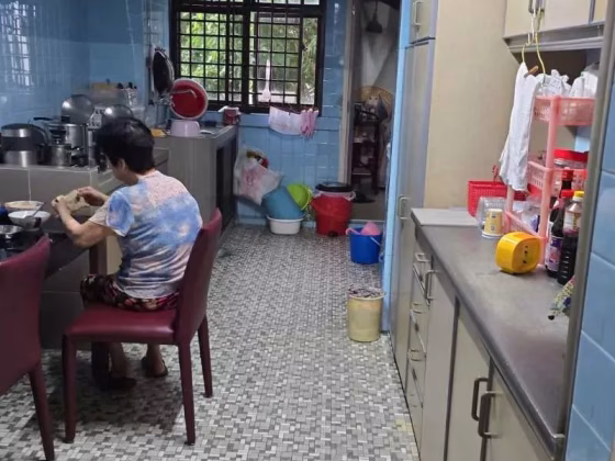 单间出租 • 马林百列 • 85A Lorong 4 Toa Payoh • S$750 • 3房(2臥室) • 普通房 照片