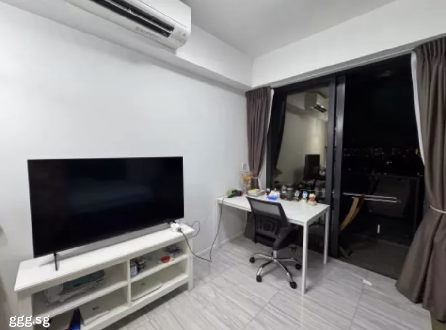 整套出租 • 欧南 •  Parc Esta • S$3300 • 住宅公寓 • 500ft² / 46m² 照片