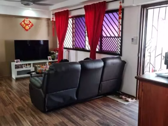 单间出租 • 梧槽 • 389 Yishun Avenue 6 • S$500 • 3房(2臥室) • 床位出租 照片