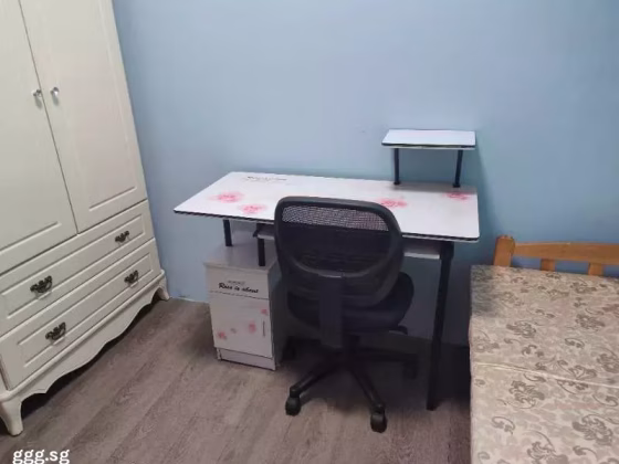 单间出租 • 林厝港 • 216A Boon Lay Avenue • S$850 • 5房(4臥室) • 普通房 照片