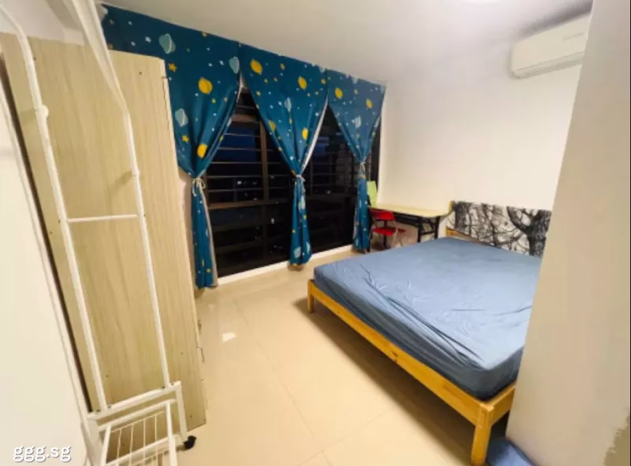 单间出租 • 后港 • 492 Admiralty Link • S$1000 • 5房(4臥室) • 普通房 照片