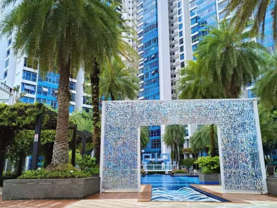 整套出租 • 武吉班让 •  Blue Horizon • S$5800 • 共管公寓 • 1152ft² / 107m² 照片