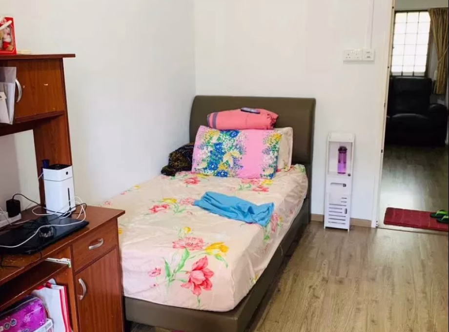 单间出租 • 市中心 • 243 Bishan Street 22 • S$500 • 4房(3臥室) • 床位出租 照片