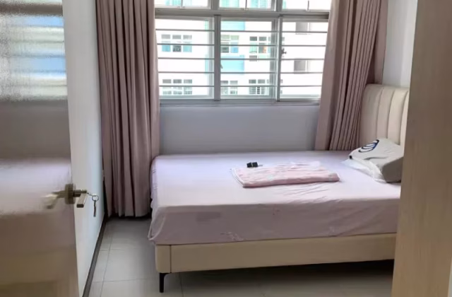 单间出租 • 樟宜 • 211C Punggol Walk • S$1000 • 4房(3臥室) • 普通房