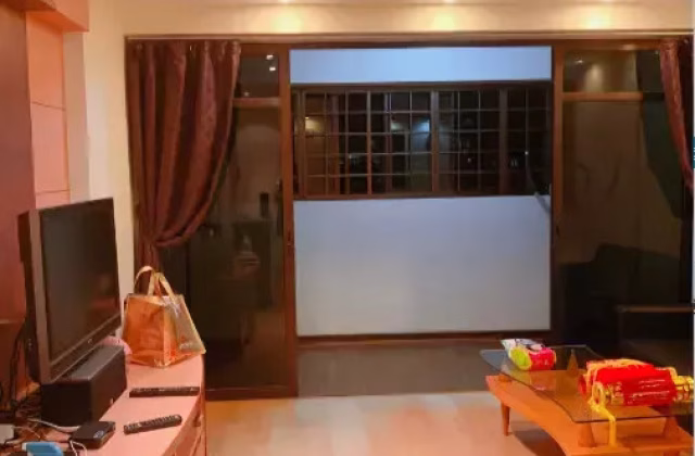 单间出租 • 芽笼 • 674 Choa Chu Kang Crescent • S$850 • 5房(4臥室) • 普通房