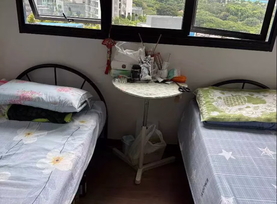 单间出租 • 武吉班让 •  West Coast Crescent • S$550 • 5房(4臥室) • 床位出租 照片