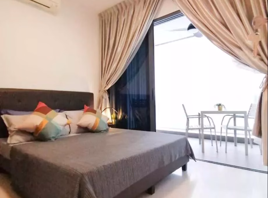 单间出租 • 林厝港 •  The Lakefront Residences • S$1600 • 4房(3臥室) • 普通房 照片