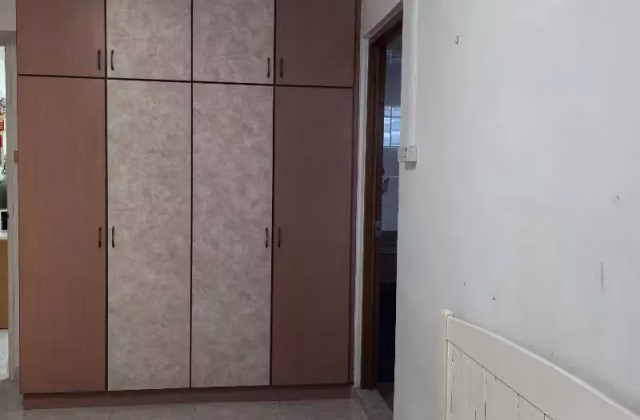 单间出租 • 碧山 • 244 Compassvale Road • S$699 • 3房(2臥室) • 主人房