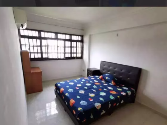 单间出租 • 林厝港 • 660A Jurong West Street 64 • S$1200 • 4房(3臥室) • 普通房 照片