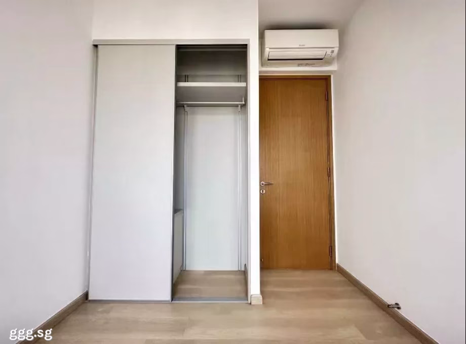 单间出租 • 碧山 •  High Park Residences • S$1200 • 住宅公寓 • 普通房 照片