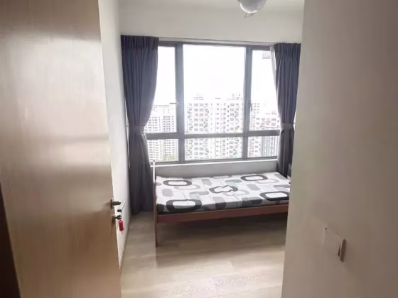 单间出租 • 碧山 •  High Park Residences • S$1200 • 住宅公寓 • 普通房 照片