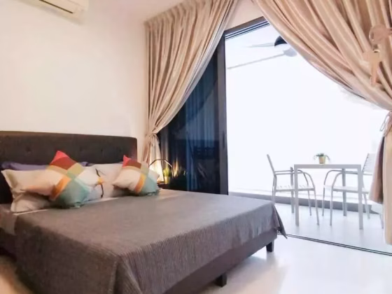 单间出租 • 林厝港 •  The Lakefront Residences • S$1800 • 4房(3臥室) • 主人房 照片