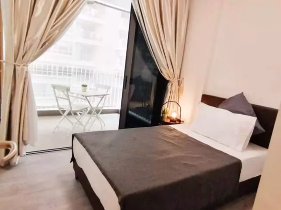 单间出租 • 林厝港 •  The Lakefront Residences • S$1800 • 4房(3臥室) • 主人房 照片