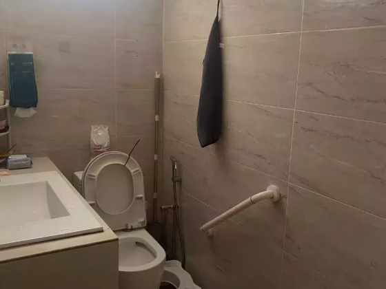 单间出租 • 武吉知马 • LENGKONG DUA (417736) • S$1600 • 联排排屋 • 主人房 照片