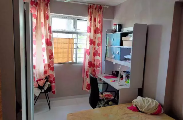 单间出租 • 武吉巴督 • 451B Bukit Batok West Avenue 6 • S$950 • 3房(2臥室) • 普通房