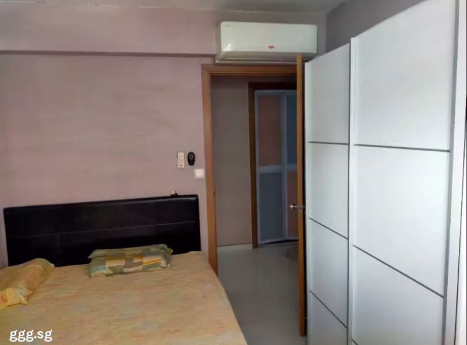 单间出租 • 武吉巴督 • 451B Bukit Batok West Avenue 6 • S$550 • 3房(2臥室) • 普通房 照片