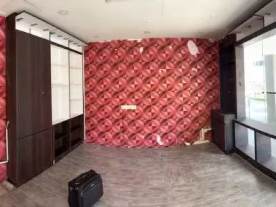 房屋出售 • 欧南 •  Le Regal • S$1180000 • 店屋 • 183ft² / 17m² 照片