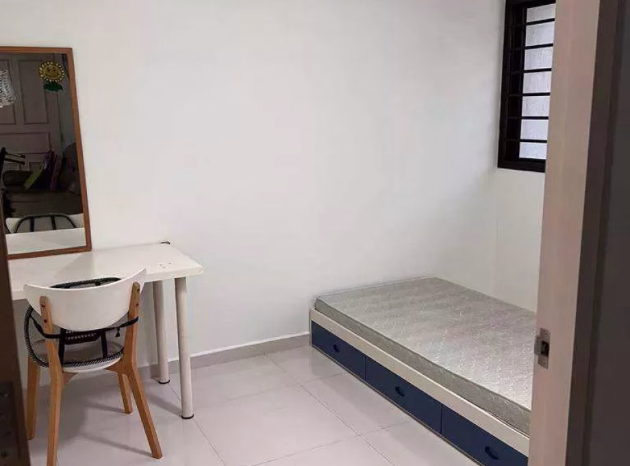 单间出租 • 梧槽 • 209 Yishun Street 21 • S$1000 • 3房(2臥室) • 普通房 照片