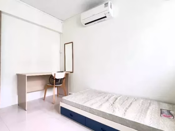 单间出租 • 梧槽 • 209 Yishun Street 21 • S$1000 • 3房(2臥室) • 普通房 照片