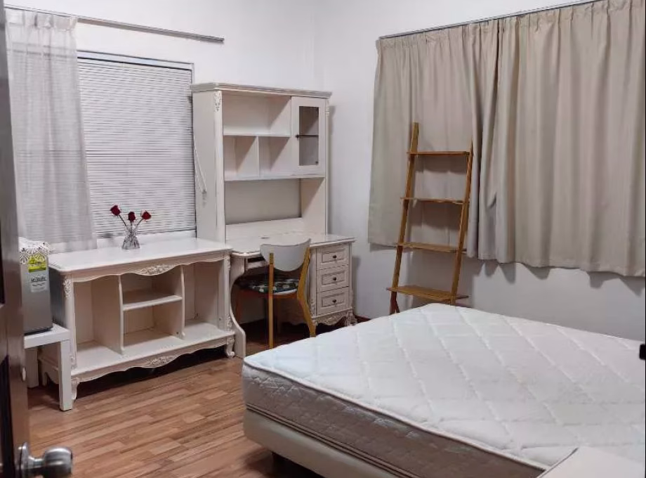 单间出租 • 纽顿 •  Treasure Loft • S$1400 • 住宅公寓 • 主人房 照片