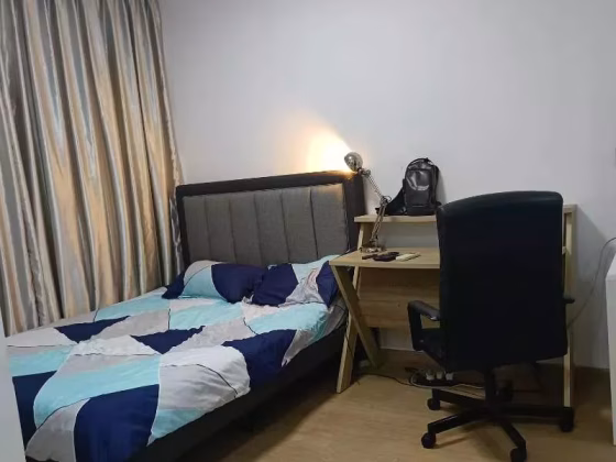 单间出租 • 林厝港 •  The Lakefront Residences • S$2000 • 4房(3臥室) • 主人房 照片
