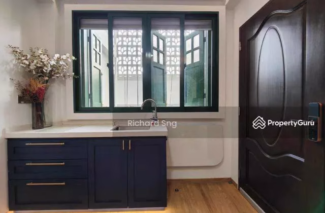 整套出租 • 欧南 •  Geylang Heritage • S$3000 • 历史保留排屋 • 600ft² / 55m²