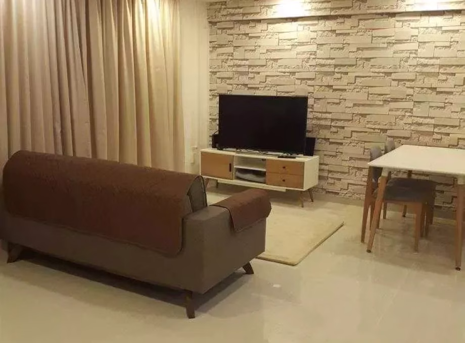 单间出租 • 梧槽 • 757 Yishun Street 72 • S$1200 • 4房(3臥室) • 主人房 照片