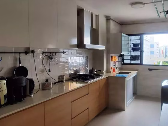 单间出租 • 梧槽 • 757 Yishun Street 72 • S$1200 • 4房(3臥室) • 主人房 照片