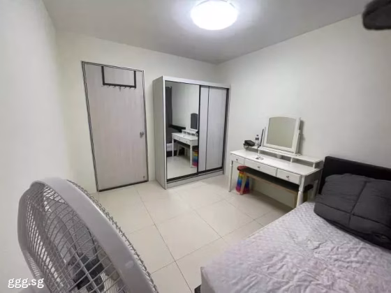 单间出租 • 武吉巴督 • 367 Bukit Batok Street 31 • S$850 • 3房(2臥室) • 普通房 照片