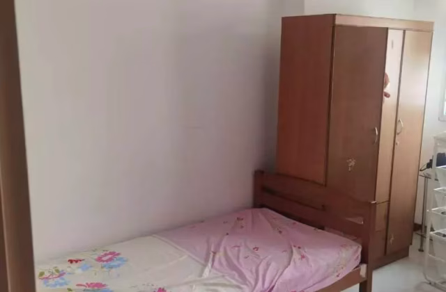 单间出租 • 梧槽 • 502B Yishun Street 51 • S$800 • 3房(2臥室) • 普通房