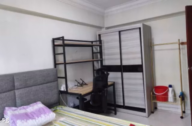 单间出租 • 林厝港 • 651A Jurong West Street 61 • S$1200 • 4房(3臥室) • 普通房