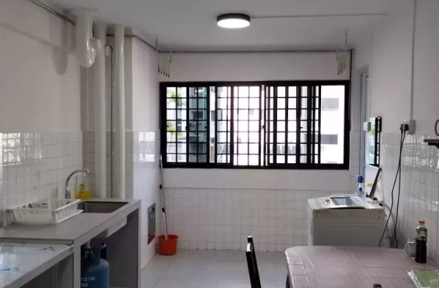 单间出租 • 乌节 • 163 Ang Mo Kio Avenue 4 • S$500 • 3房(2臥室) • 普通房