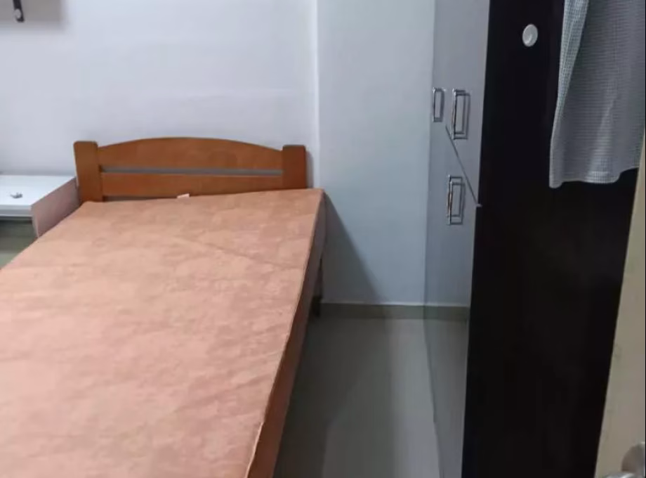 单间出租 • 新加坡河 • 320 Hougang Avenue 5 • S$500 • 4房(3臥室) • 床位出租 照片