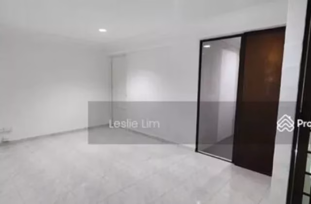 单间出租 • 欧南 • 93 Jalan Dua • S$1150 • 3房(2臥室) • 普通房