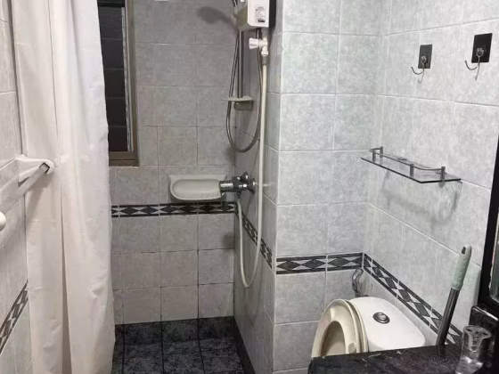 单间出租 • 梧槽 •  Orchid Park Condominium • S$1000 • 住宅公寓 • 普通房 照片