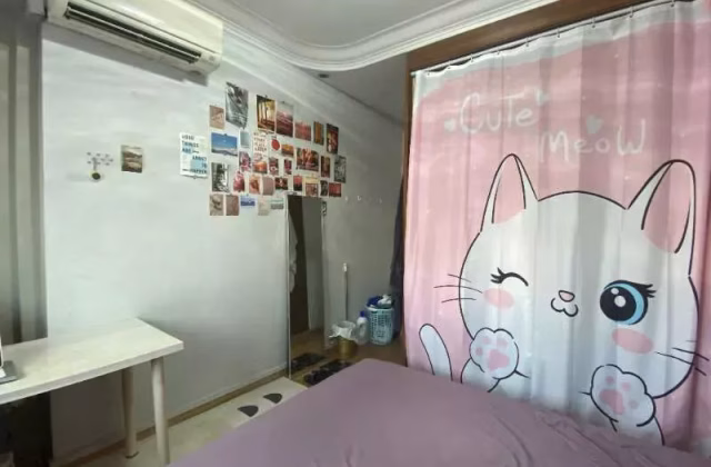 单间出租 • 林厝港 •  Lakepoint Condominium • S$1100 • 共管公寓 • 普通房