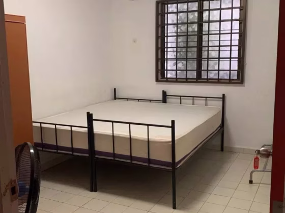 单间出租 • 武吉巴督 • 367 Bukit Batok Street 31 • S$700 • 3房(2臥室) • 普通房 照片