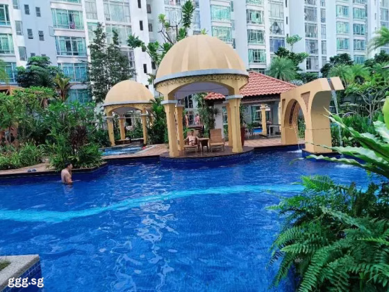 单间出租 • 林厝港 •  The Lakeshore • S$1800 • 共管公寓 • 主人房 照片