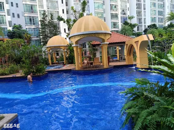 单间出租 • 林厝港 •  The Lakeshore • S$1800 • 共管公寓 • 主人房 照片