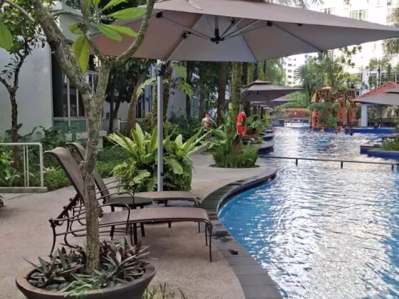 单间出租 • 林厝港 •  The Lakeshore • S$1800 • 共管公寓 • 主人房 照片