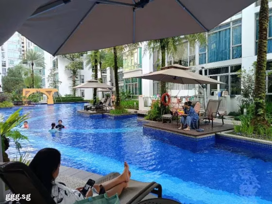 单间出租 • 林厝港 •  The Lakeshore • S$1800 • 共管公寓 • 主人房 照片
