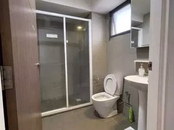 单间出租 • 梧槽 • 347B Yishun Avenue 11 • S$900 • 5房(4臥室) • 主人房 照片