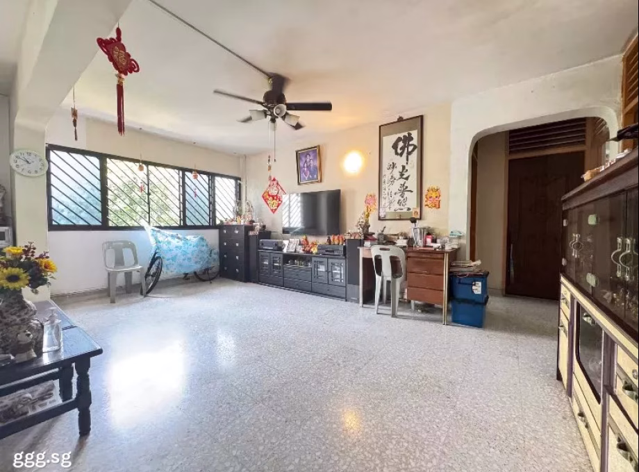 房屋出售 • 巴耶利峇 • 31 Teban Gardens Road • S$490000 • 3房(2臥室) • 1065ft² / 98m² 照片