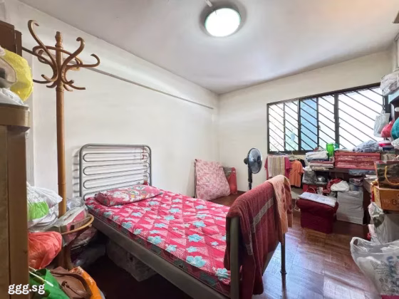 房屋出售 • 巴耶利峇 • 31 Teban Gardens Road • S$490000 • 3房(2臥室) • 1065ft² / 98m² 照片